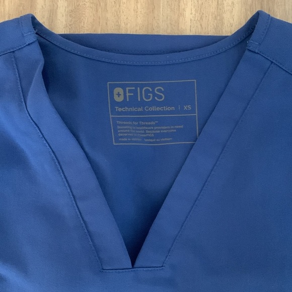 Figs Scrubs Casma Short Sleeve Top XS Blue - Picture 2 of 4